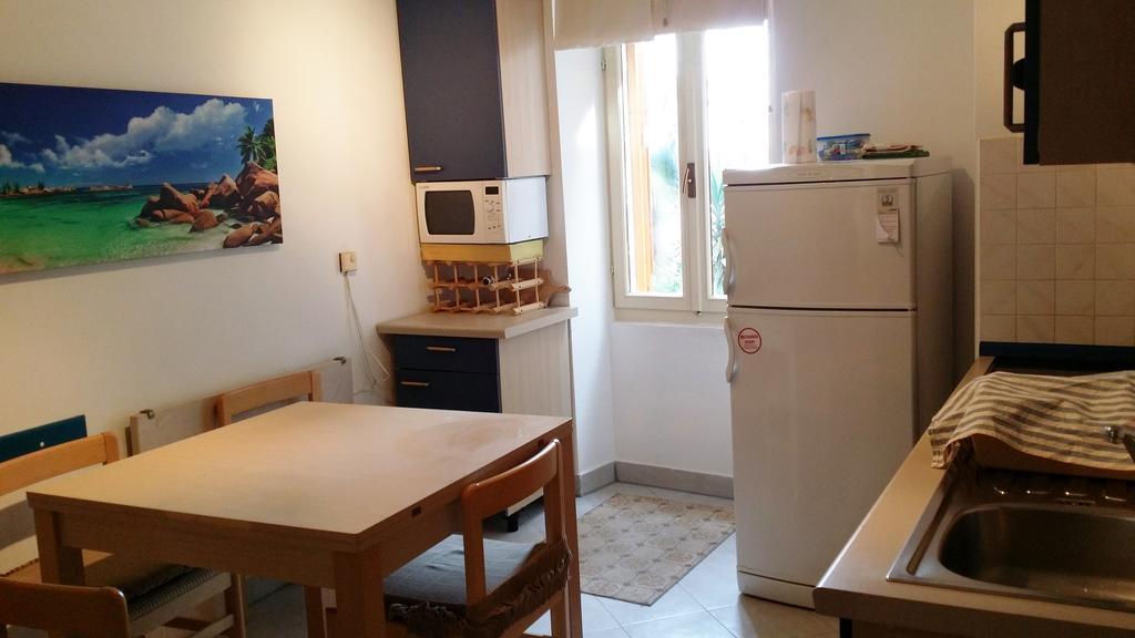 Ca'Del Sole Free Parking Apartment Rovinj Room photo